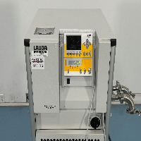 Lauda Integra XT550W Chiller image 2
